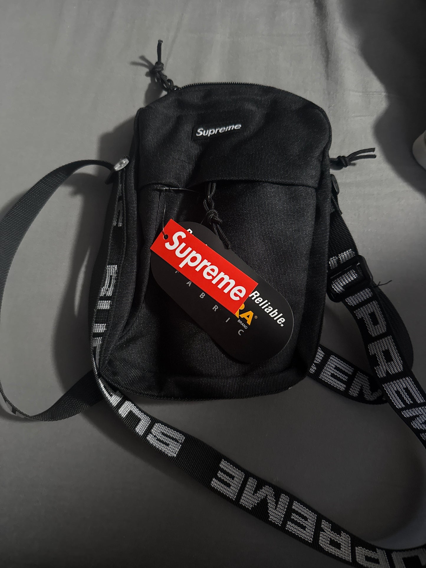 Supreme Shoulder Bag (Black)