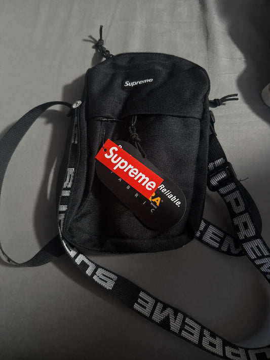 Supreme Shoulder Bag (Black)